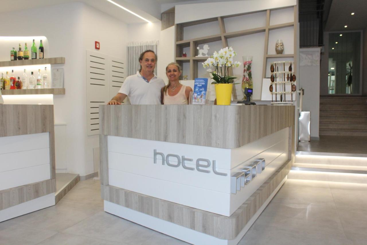 Hotel Madrid Rimini Ngoại thất bức ảnh