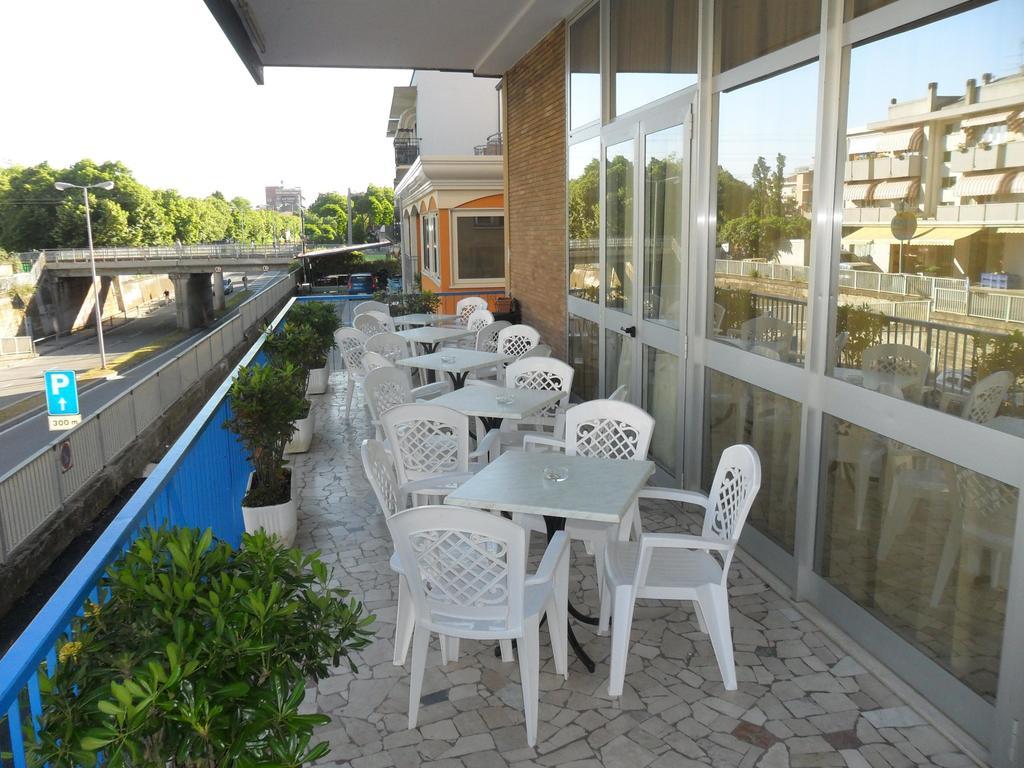Hotel Madrid Rimini Phòng bức ảnh