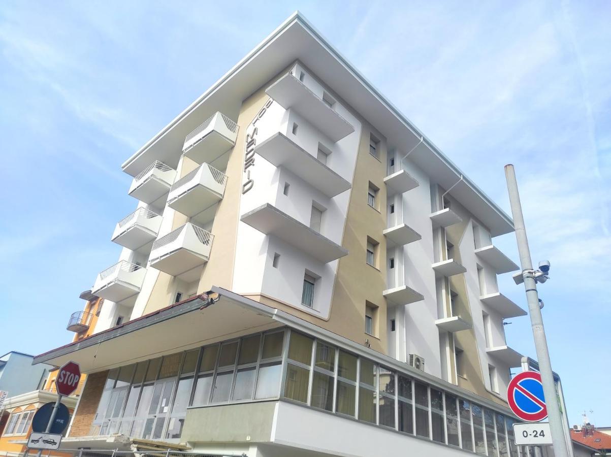 Hotel Madrid Rimini Ngoại thất bức ảnh