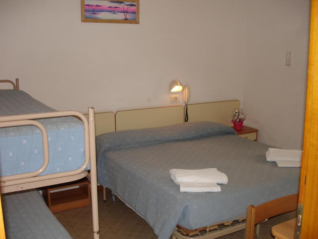 Hotel Madrid Rimini Phòng bức ảnh