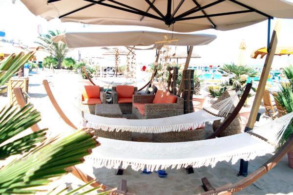 Hotel Madrid Rimini Ngoại thất bức ảnh