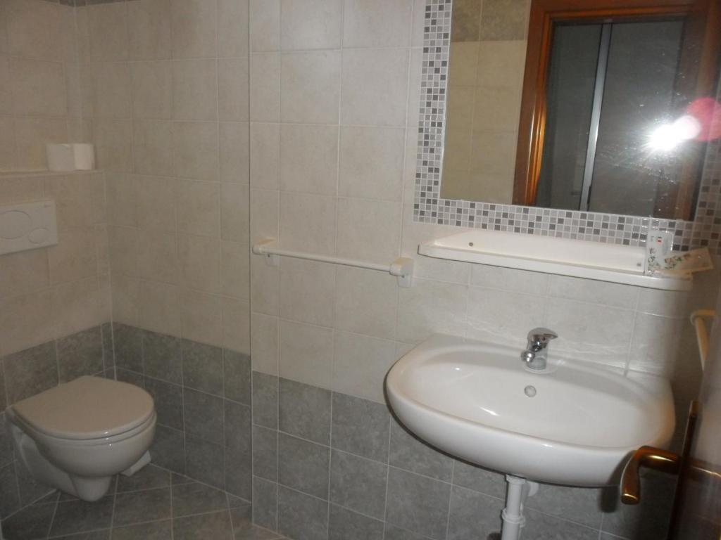 Hotel Madrid Rimini Ngoại thất bức ảnh